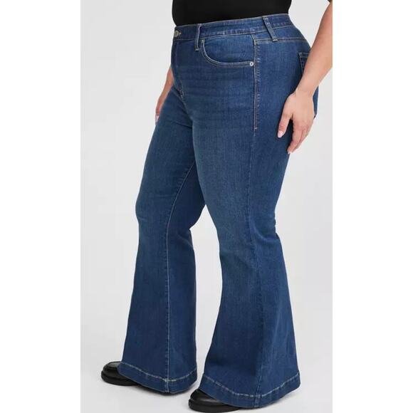 Torrid Sky High A-Line Flare High-Rise Jeans Women’s 20 Short Blue Denim Stretch - Picture 4 of 12